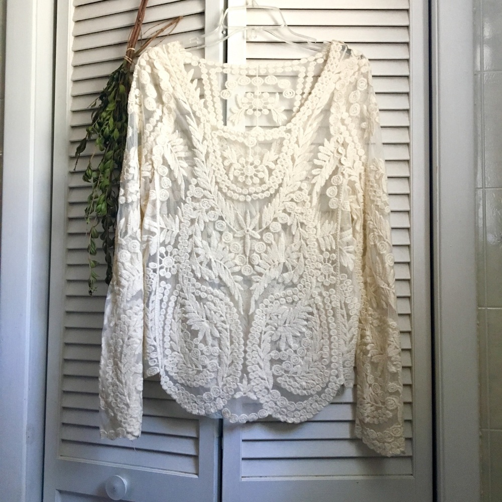 Gorgeous Lace Long Sleeve Gypsy & Bohemian Blouse - Picture 6 of 8